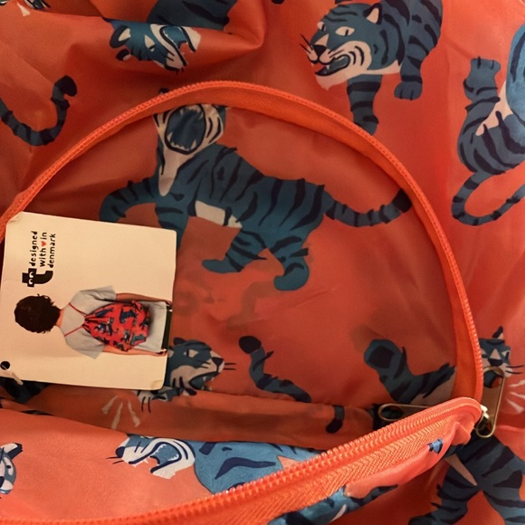 NWT- Tiger Drawstring Bag - Picture 4 of 7